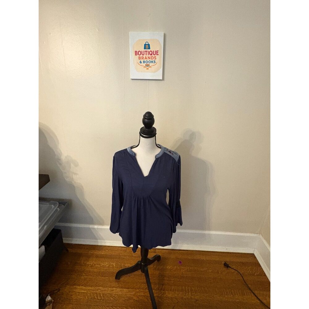 Cupio navy boho peasant blouse with embroidered floral denim